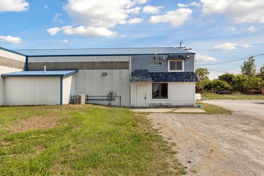 More Photos Of 683 River Rd, Bay City Manufacturing For Sale