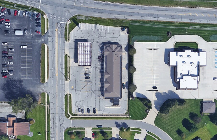 More Photos Of 987 Werling Rd, New Haven Freestanding For Lease