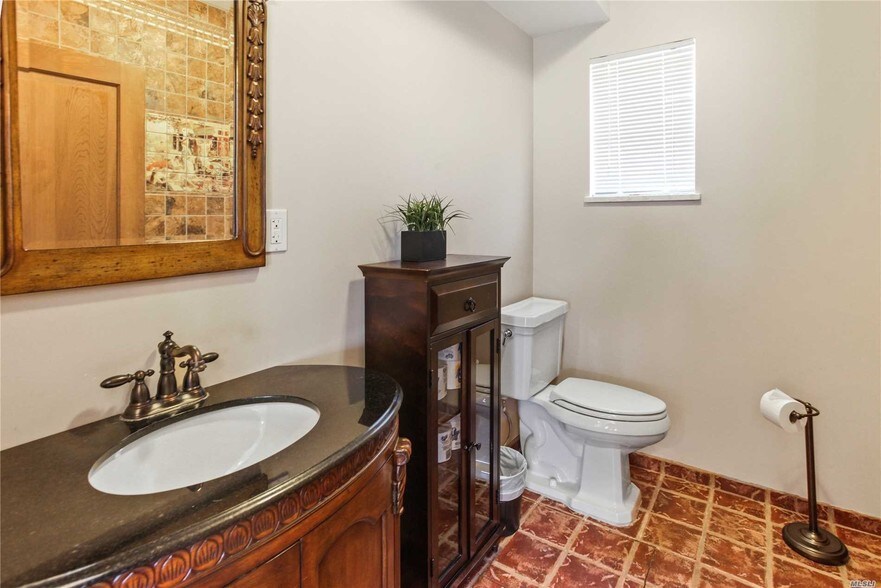 More Photos Of 2041 Park St, Atlantic Beach Loft Creative Space For Lease