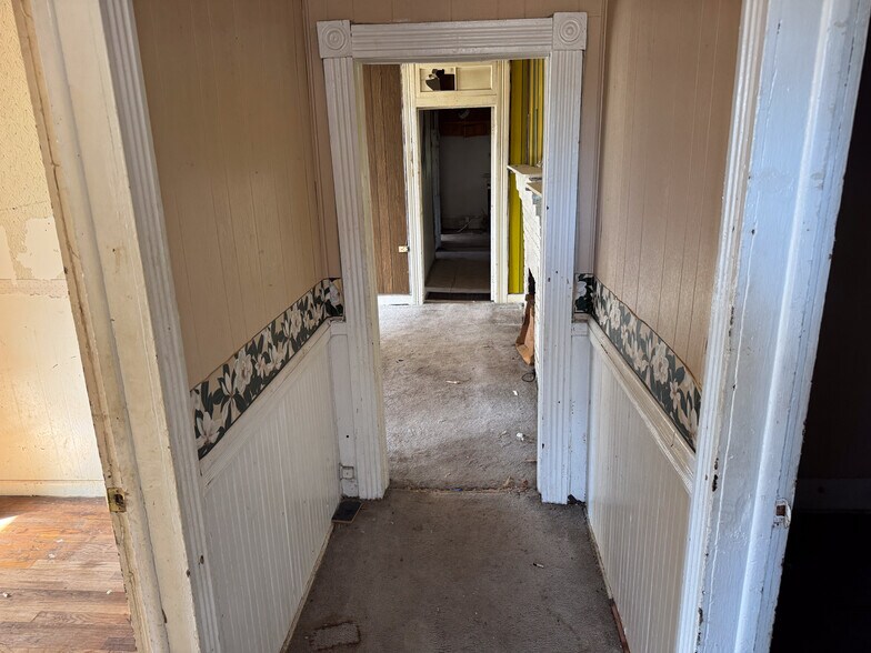 More Photos Of 2815 Wicklow St, Savannah Office For Sale