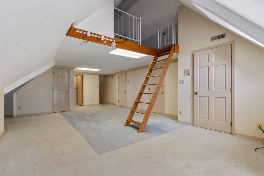 More Photos Of 1542 Frederica St, Owensboro Office Residential For Sale