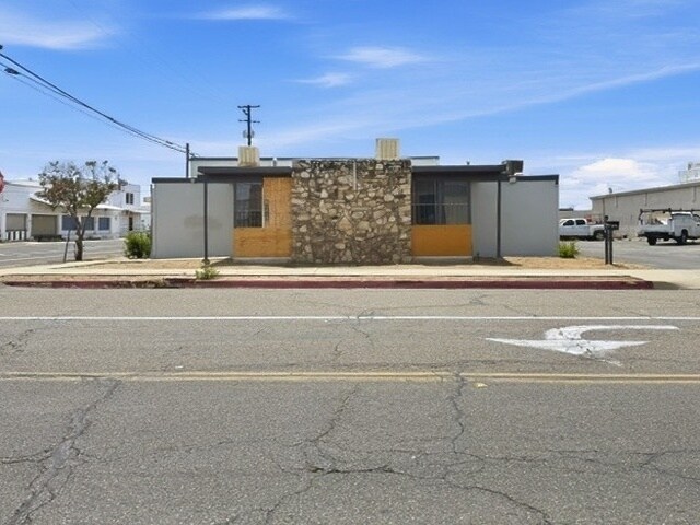 Primary Photo Of 211 M St, Fresno Service For Sale