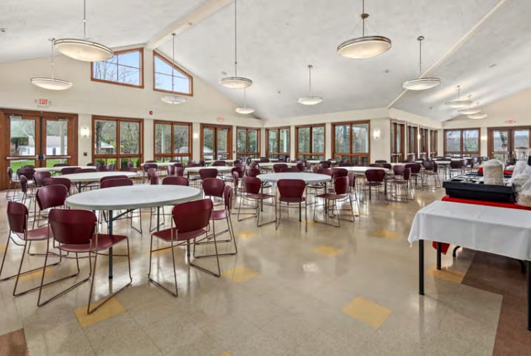 More Photos Of 200 Cardinal Rd, Hyde Park Lodge Meeting Hall For Sale