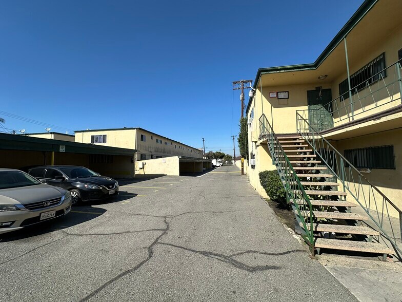 More Photos Of 5030 Santa Ana, Cudahy Apartments For Sale