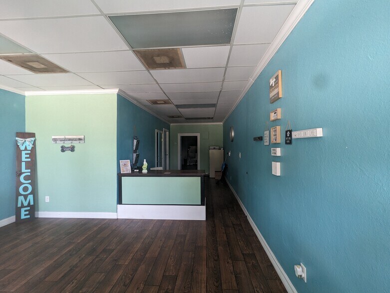 More Photos Of 11261 Highway 12, Orange Freestanding For Sale