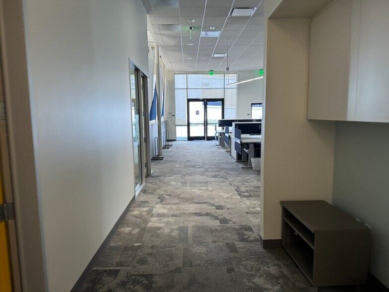 More Photos Of 185 N Wolfe Rd, Sunnyvale Research And Development For Lease
