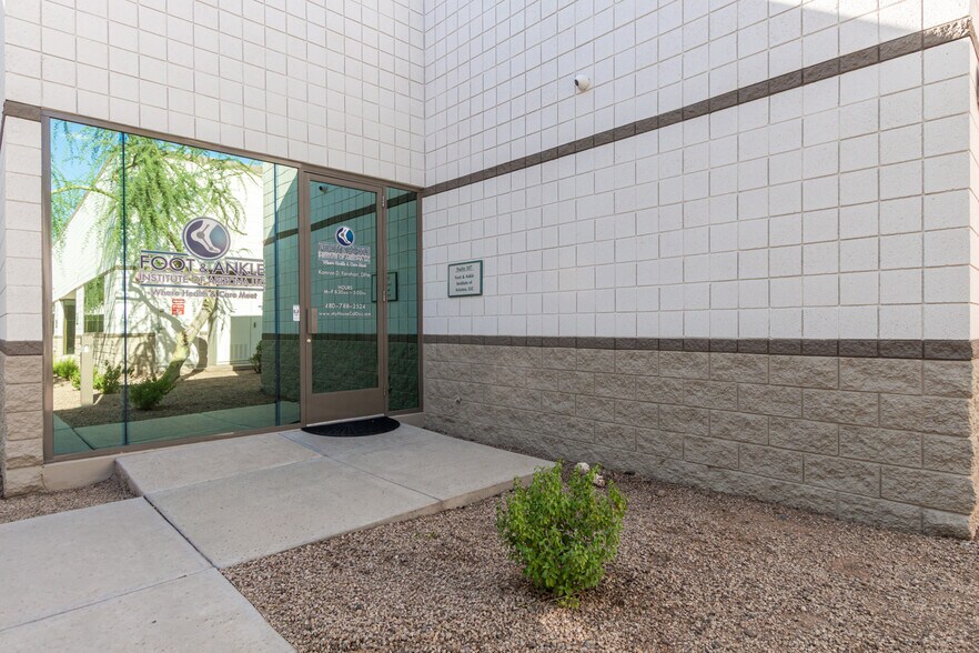More Photos Of 4045 E Union Hills Dr, Phoenix Medical For Sale