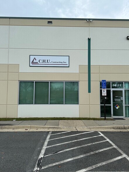 More Photos Of 14101-14121 Mariah Ct, Chantilly Light Manufacturing For Lease