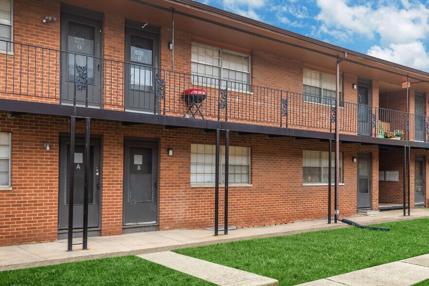 More Photos Of 58-78 N Sylvan Ave, Columbus Apartments For Sale