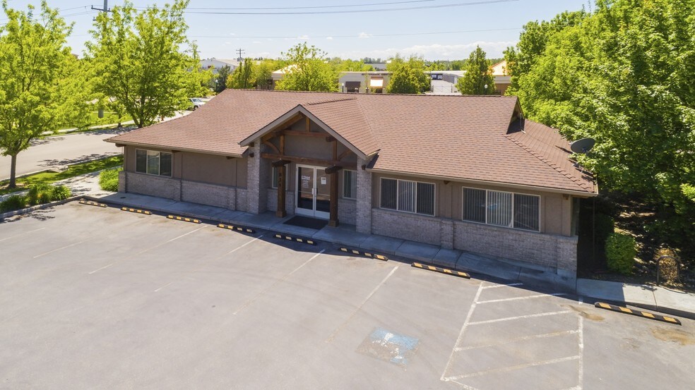 More Photos Of 834 E Winding Creek Dr, Eagle Office For Lease