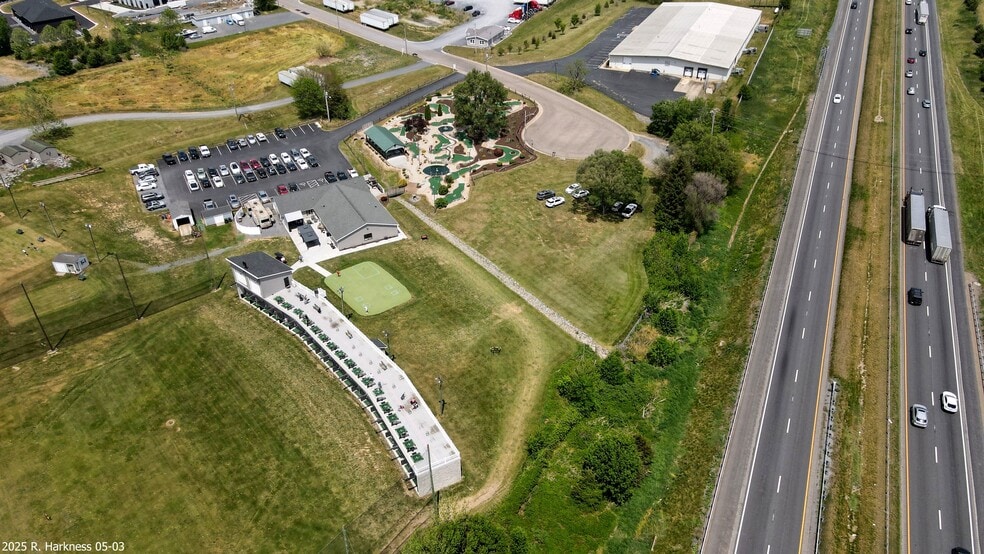 More Photos Of 141 Carpenter Ln, Rockingham Sports And Entertainment For Sale