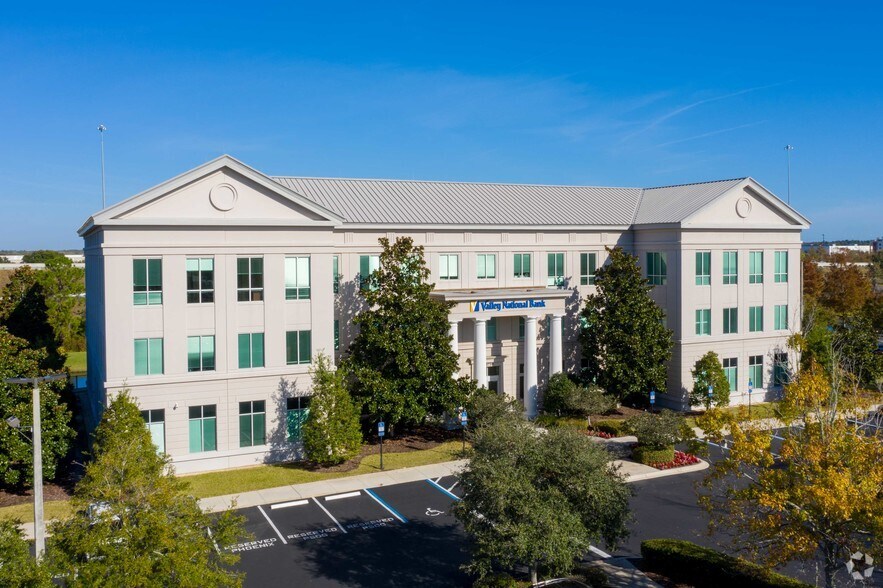 More Photos Of 10739 Deerwood Park Blvd, Jacksonville Office For Lease