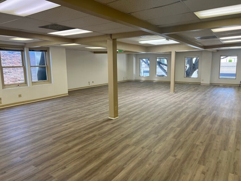 More Photos Of 925-927 E Colorado Blvd, Pasadena Storefront Retail Office For Lease