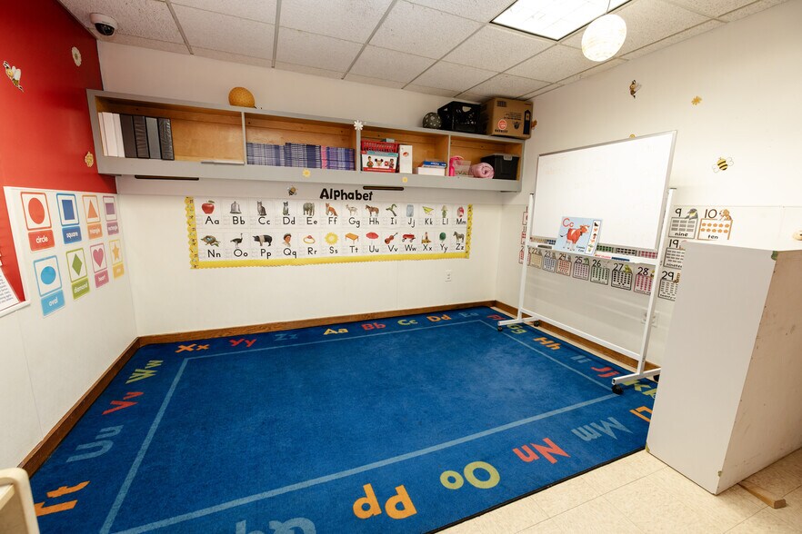 More Photos Of 217 N Kirkman Rd, Orlando Office For Sale