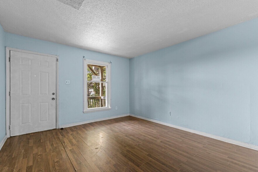 More Photos Of , Raleigh Multifamily For Sale