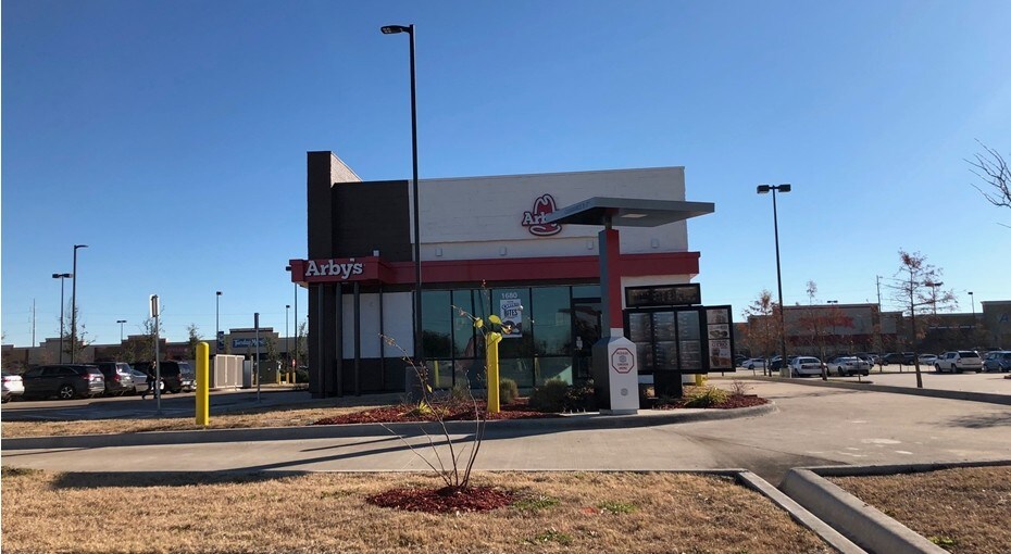 More Photos Of 1630 N US-77 Hwy, Waxahachie Unknown For Sale