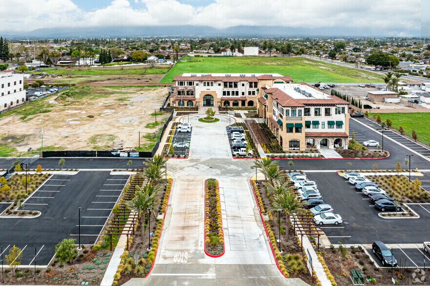 More Photos Of 5624 Philadelphia St, Chino Medical For Lease