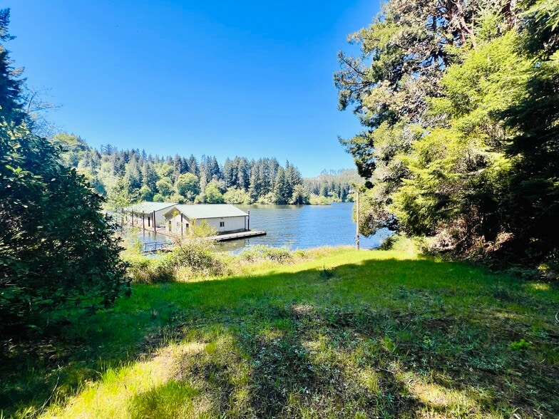 More Photos Of 1190 N Tenmile Lk, Lakeside Trailer Camper Park For Sale