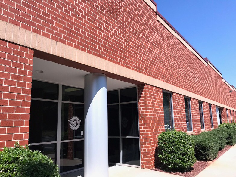 More Photos Of 18339 Old Statesville Rd, Cornelius Light Distribution For Sale