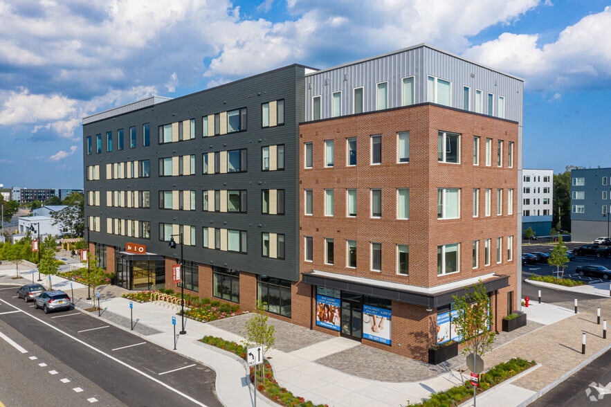 More Photos Of 39 Trotter Rd, Weymouth Apartments For Lease