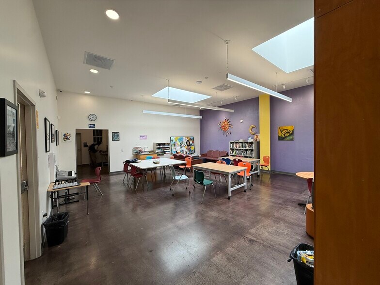 More Photos Of 1909 University Ave, Berkeley Storefront For Sale