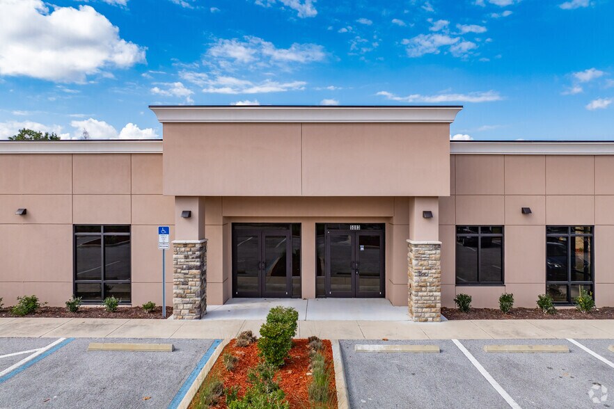 More Photos Of 5083 Little Rd, New Port Richey Medical For Lease