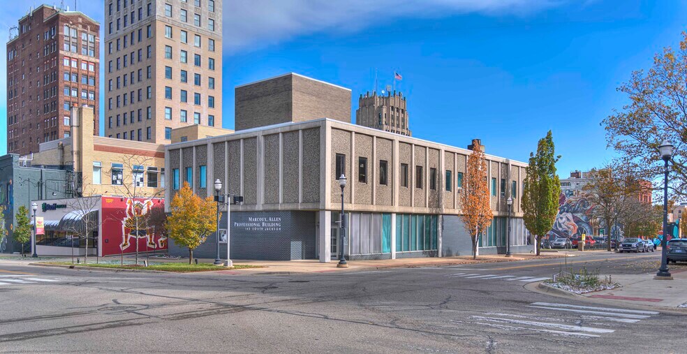 More Photos Of 145 S Jackson St, Jackson Loft Creative Space For Sale