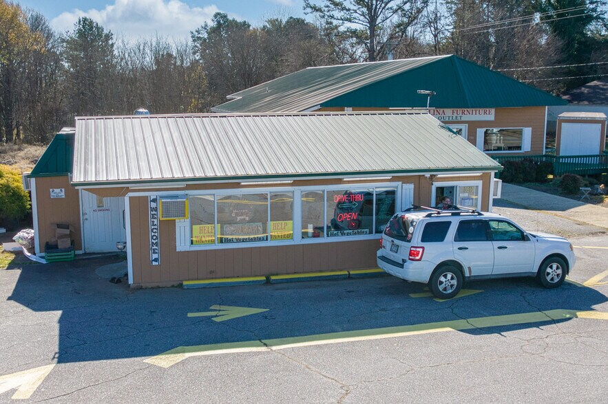 More Photos Of 3506 Springs Rd, Hickory Freestanding For Sale