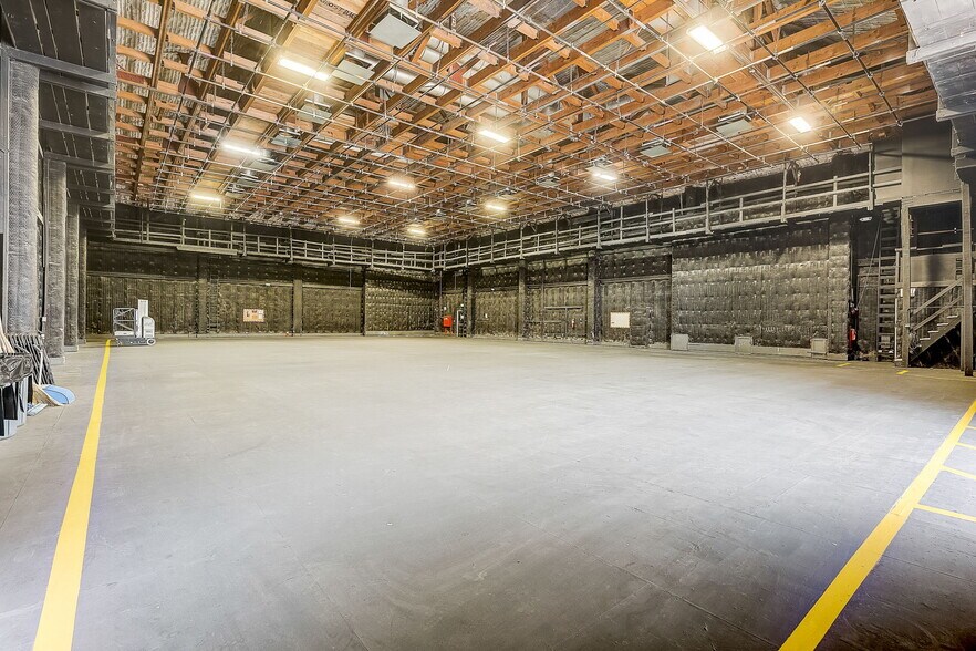 More Photos Of 201 N Occidental Blvd, Los Angeles Movie Radio TVStudio For Lease