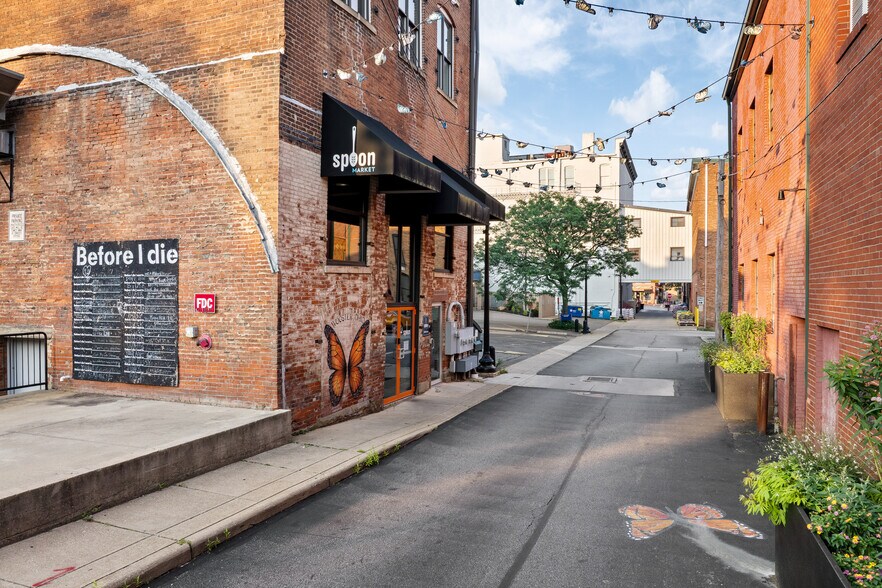 More Photos Of 144 W Liberty St, Wooster Office For Sale