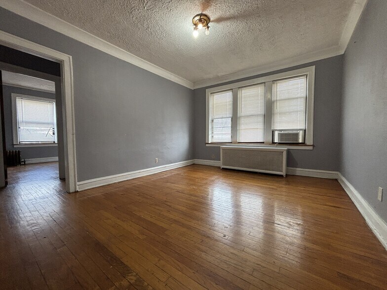 More Photos Of 1645-1653 E 74th Pl, Chicago Apartments For Sale