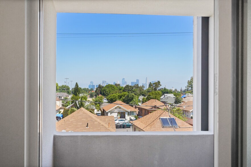 More Photos Of 443 E Vernon Ave, Los Angeles Apartments For Sale