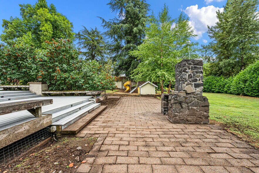 More Photos Of 292 S Garden Way, Eugene Land For Sale