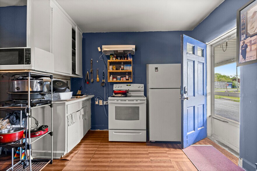 More Photos Of 228 Inkster Rd, Inkster Apartments For Sale