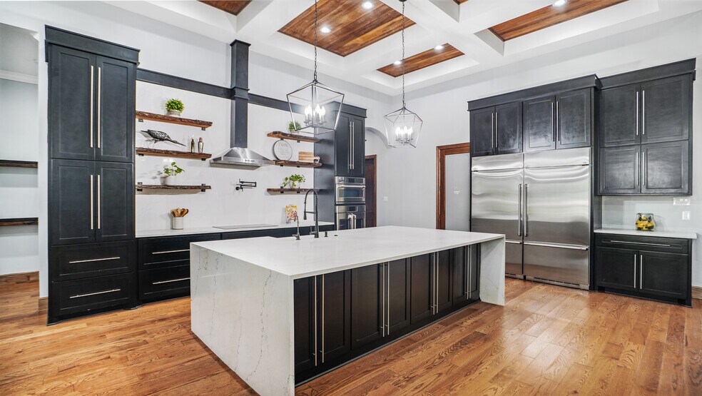 More Photos Of 10511 W Hidden Lake Ln, Richmond Specialty For Sale