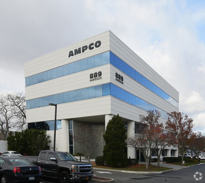 More Photos Of 889 Harrison Ave, Riverhead Office For Lease