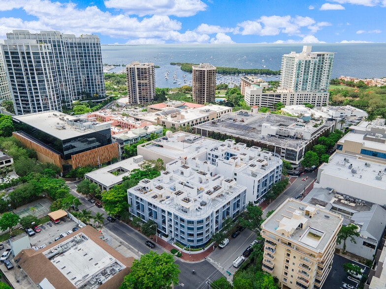 More Photos Of 3339 Virginia St, Coconut Grove Apartments For Lease