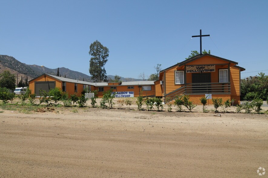 More Photos Of 32989 Macy St, Lake Elsinore Storefront Retail Residential For Sale