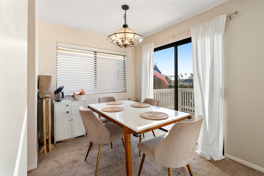 More Photos Of 429 Nautilus St, La Jolla Apartments For Sale