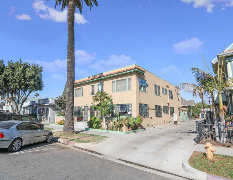 Primary Photo Of 433-439 W 9th St, Long Beach Apartments For Sale