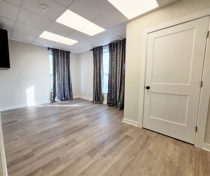 More Photos Of 701 West Ave, Ocean City Medical For Lease