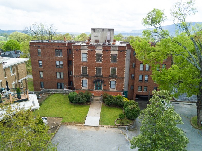 More Photos Of 870 Vine St, Chattanooga Apartments For Lease