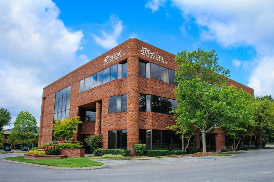 More Photos Of 5121 Maryland Way, Brentwood Coworking Space