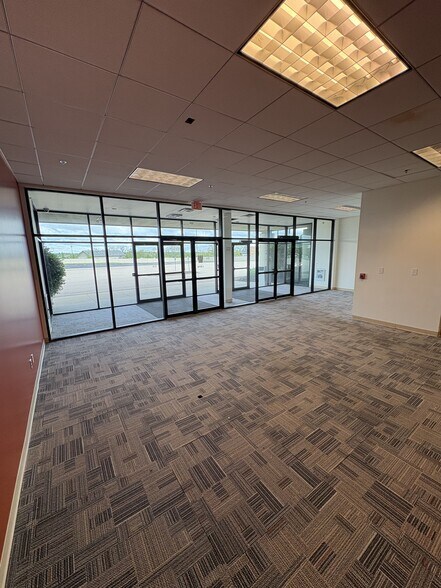 More Photos Of 5300 Kings Island Dr, Mason Office For Sale