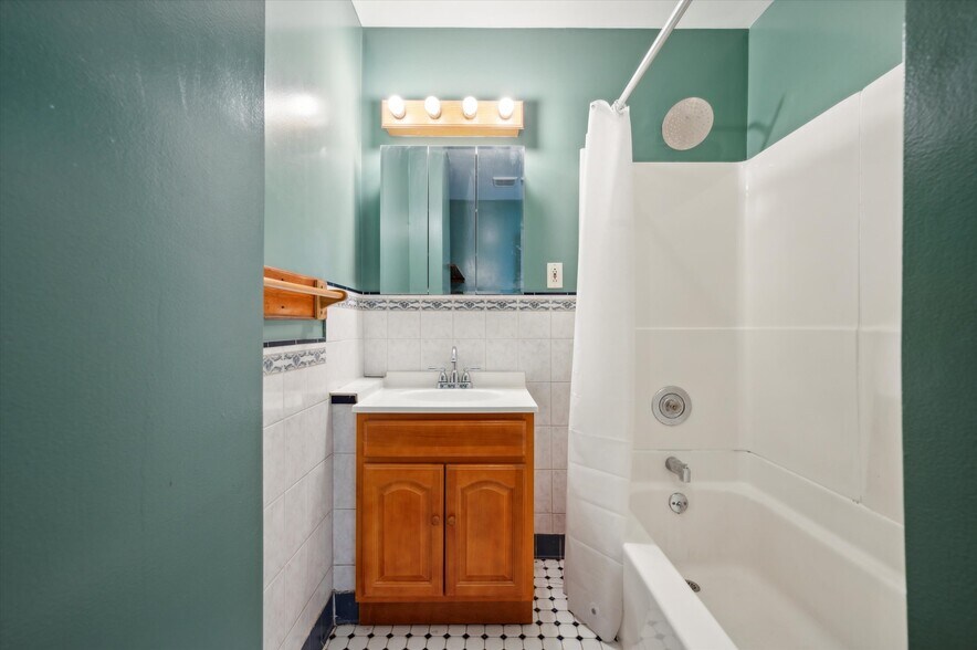 More Photos Of 2855 E Thompson St, Philadelphia Apartments For Sale