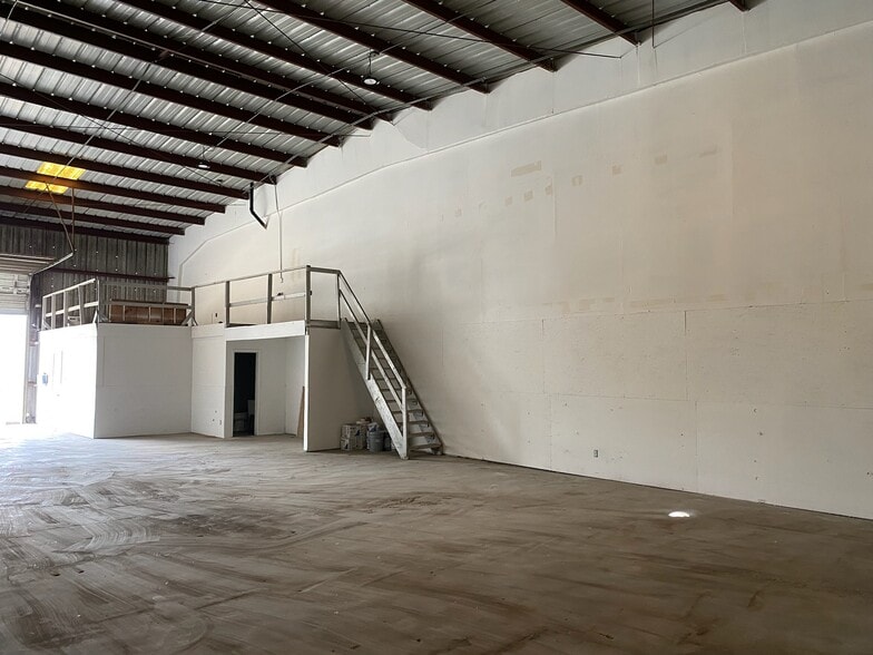 More Photos Of 11234 Timber Tech Ave, Tomball Unknown For Lease