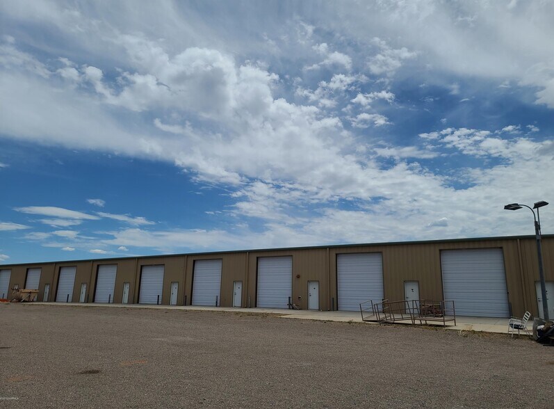 Primary Photo Of 1655 S Sullivan Ln, Camp Verde Warehouse For Lease