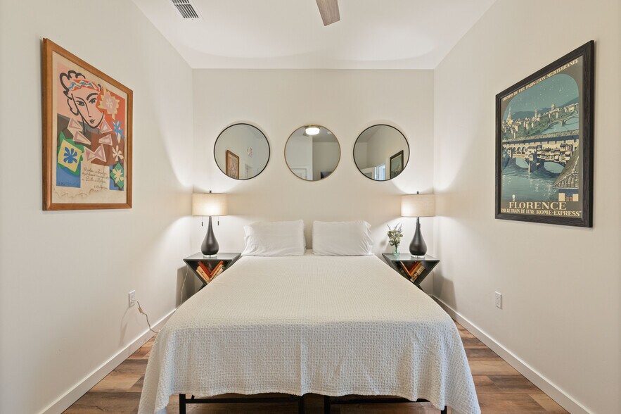 More Photos Of 302 N Main St, Lakeport Storefront For Sale