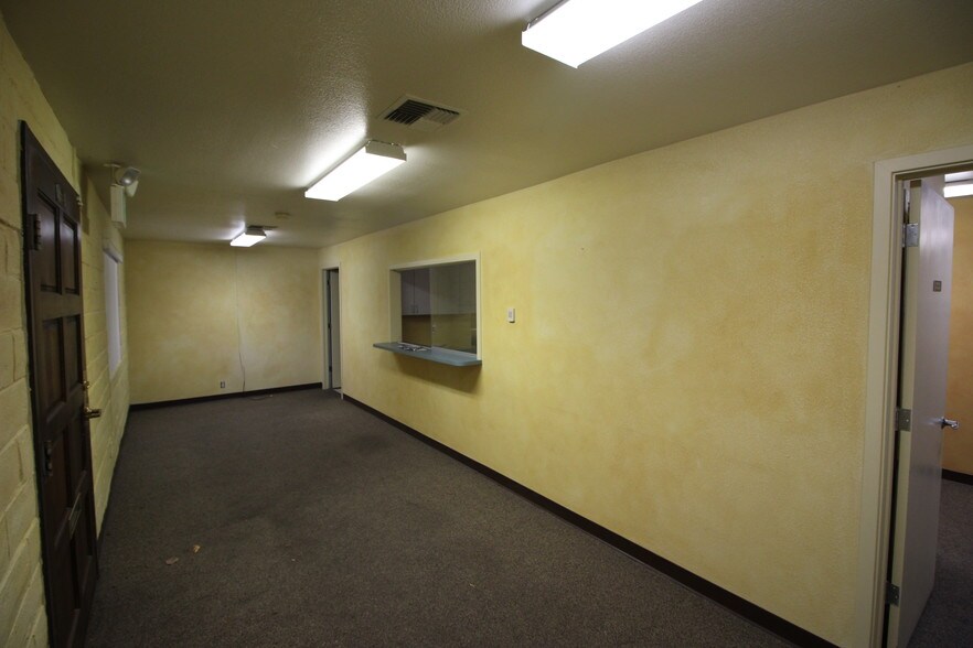 More Photos Of 5106 Hill Rd E, Lakeport Medical For Lease