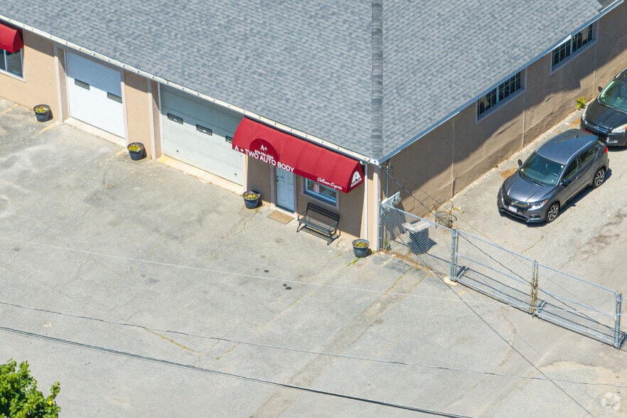 More Photos Of 20 Woodland St, Methuen Auto Repair For Sale